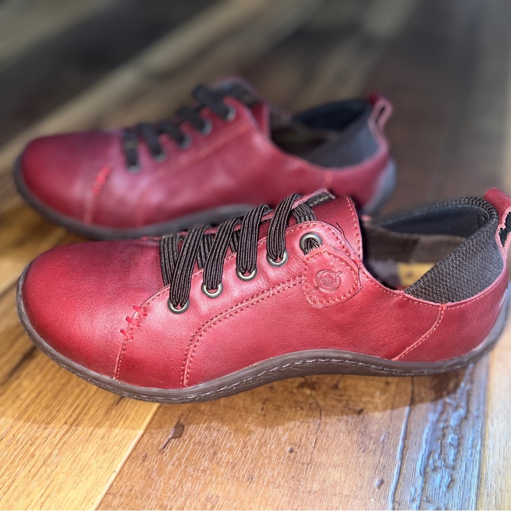BORN Althea Red Leather Casual Sneakers- Size 7/38
